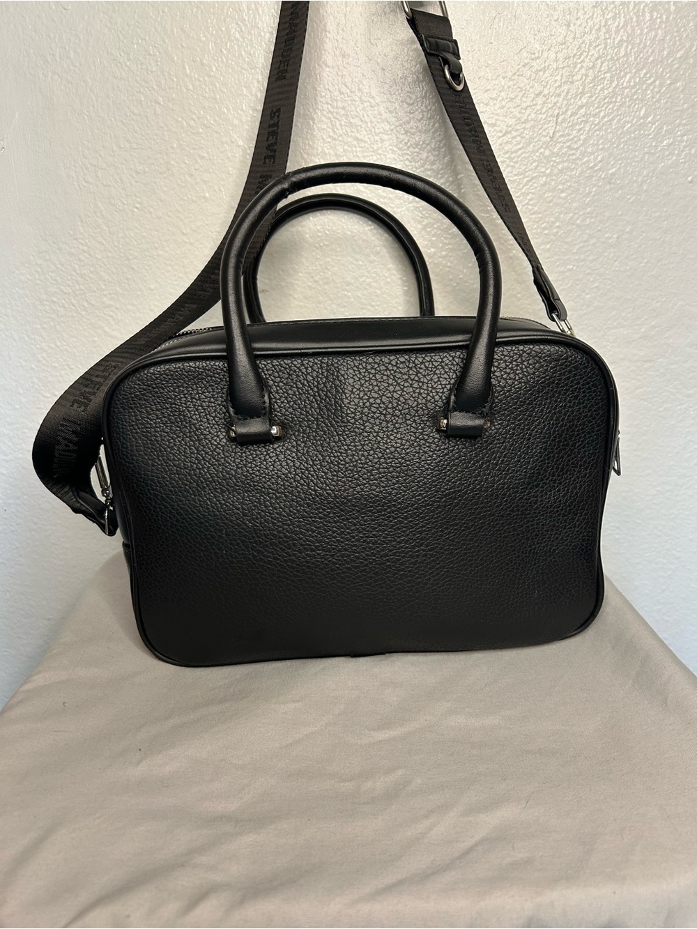 Steve Madden Black Pebbled Satchel with Top Handles - Picture 4 of 11